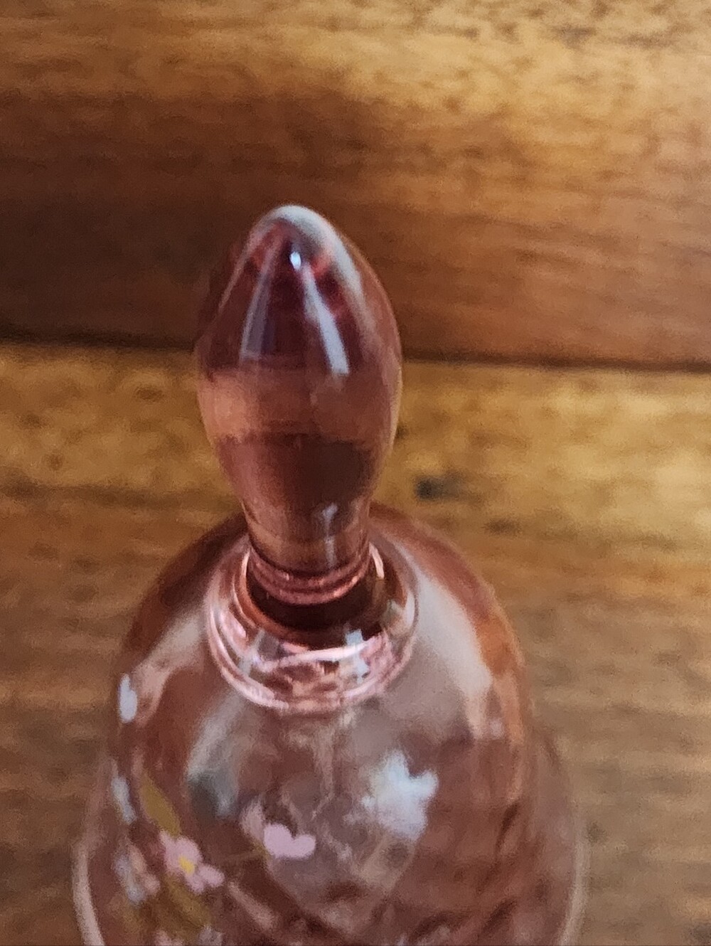 Fenton Pink Diamond Glass Bell  Painted Flower Signed Marshall 4.5” Grandmother - Picture 4 of 7